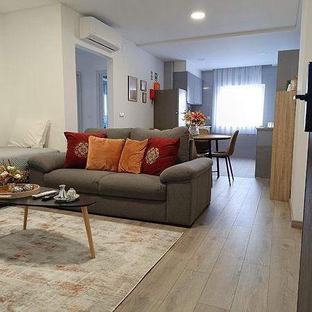 Garden House Fundao - Suite Apartamento 204 ภายนอก รูปภาพ