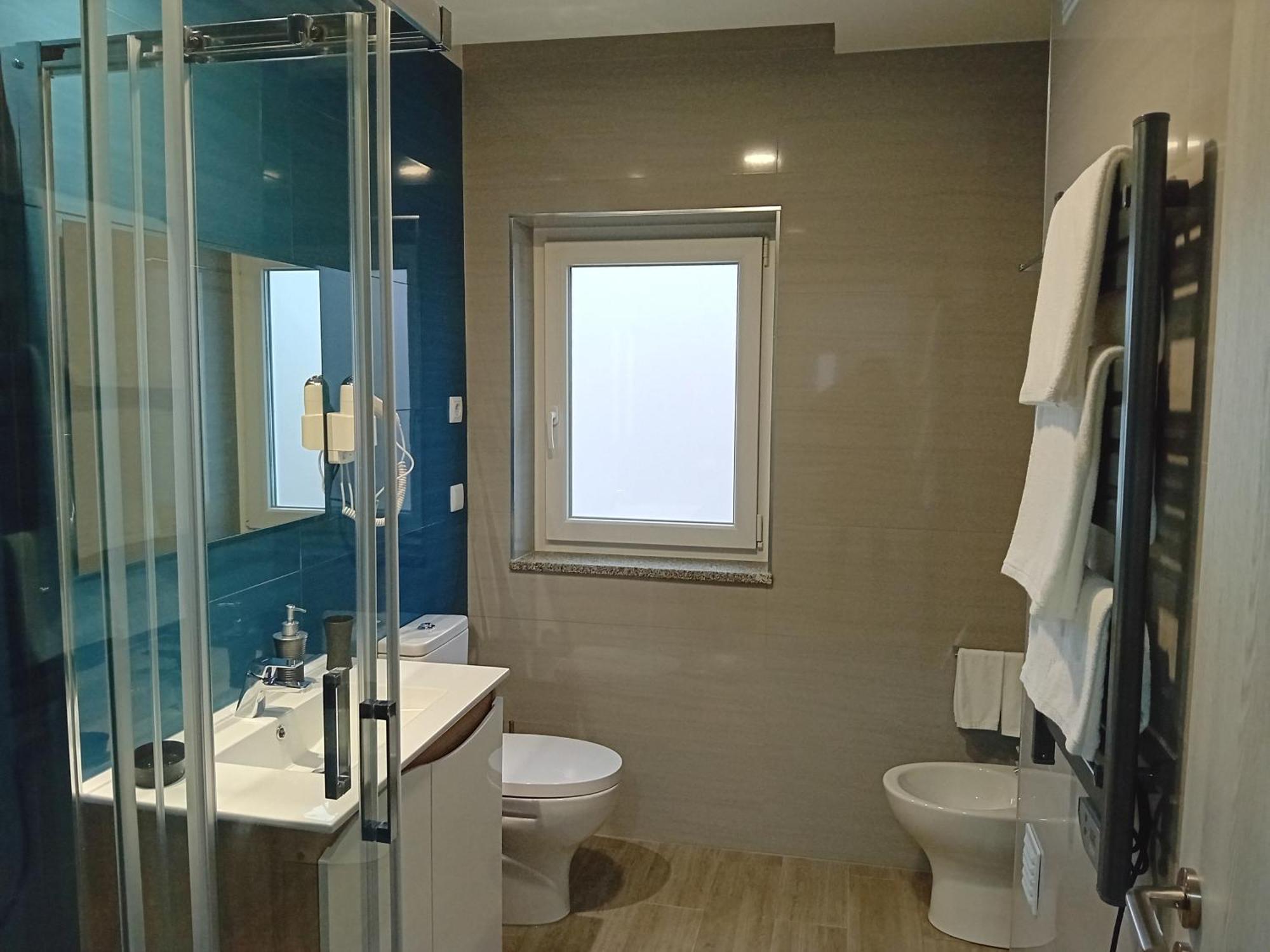 Garden House Fundao - Suite Apartamento 204 ภายนอก รูปภาพ